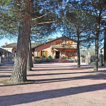 Agriturismo Corte Montini Villa Santa Giuletta Luaran gambar