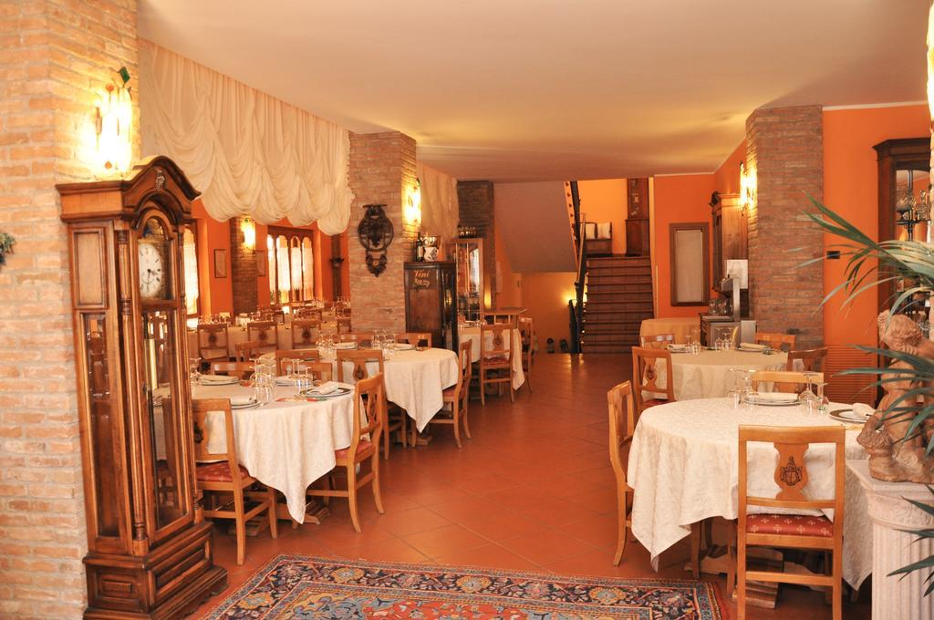 Agriturismo Corte Montini Villa Santa Giuletta Luaran gambar