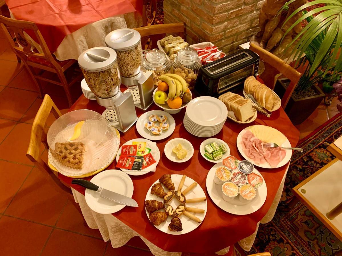 Agriturismo Corte Montini Villa Santa Giuletta Luaran gambar