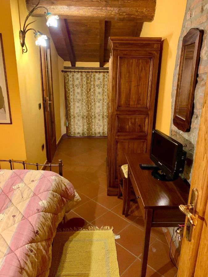 Agriturismo Corte Montini Villa Santa Giuletta Luaran gambar