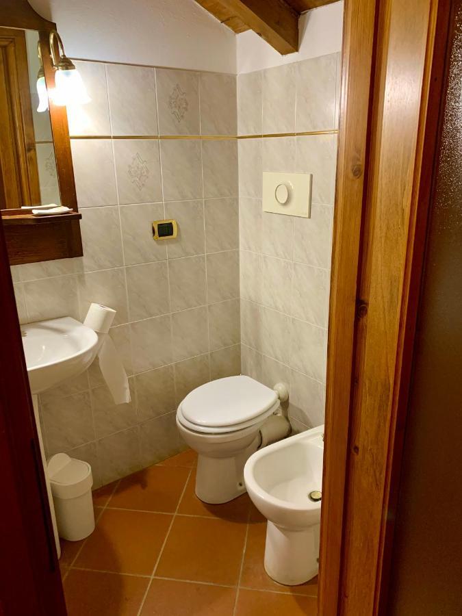 Agriturismo Corte Montini Villa Santa Giuletta Luaran gambar